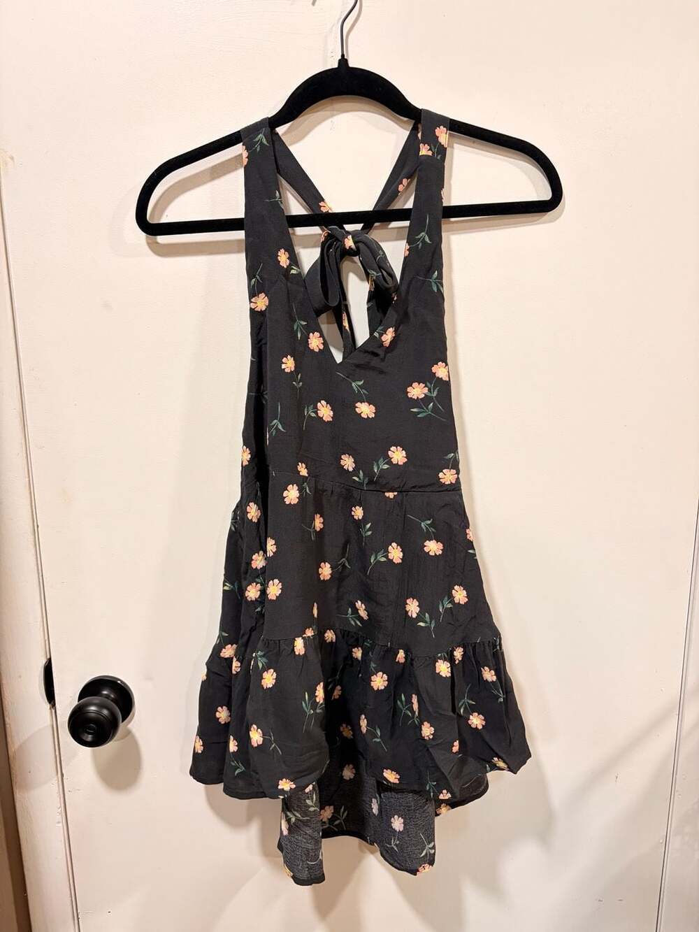 American Eagle Black Orange Floral Open Back Halter Top Shirt Size XXS